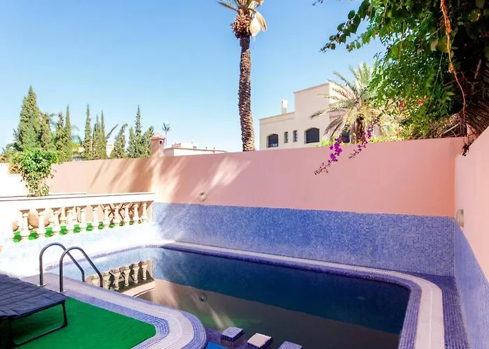 Zine Villa Guest House